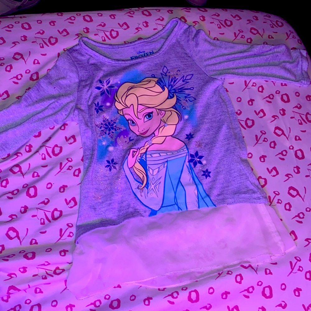 Elsa frozen shirt with white bottom PEICES